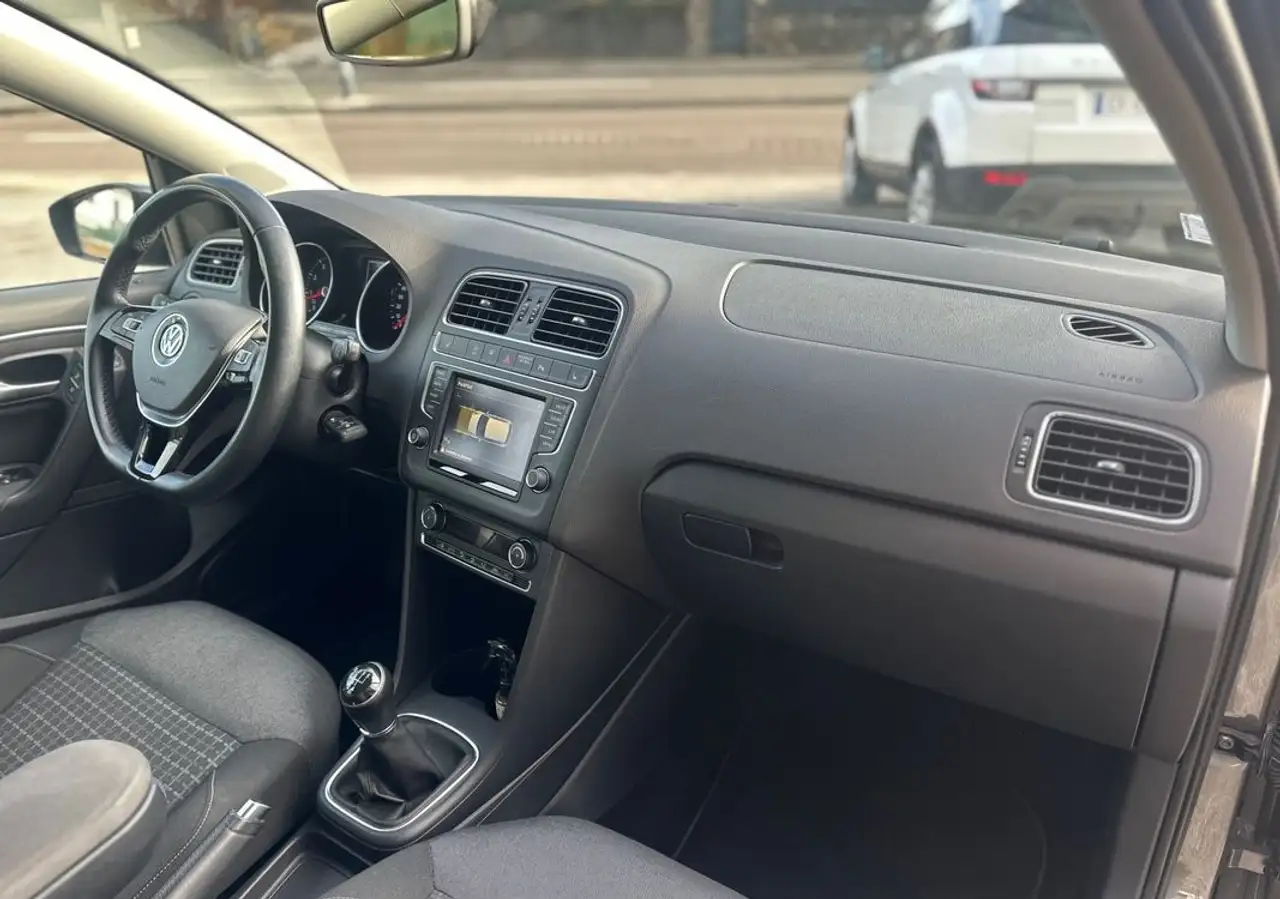 Volkswagen Polo Citadine 5 portes — photo 15