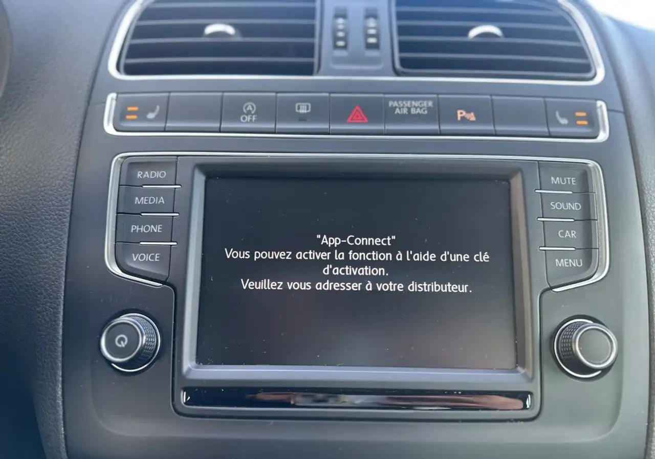 Volkswagen Polo Citadine 5 portes — photo 18
