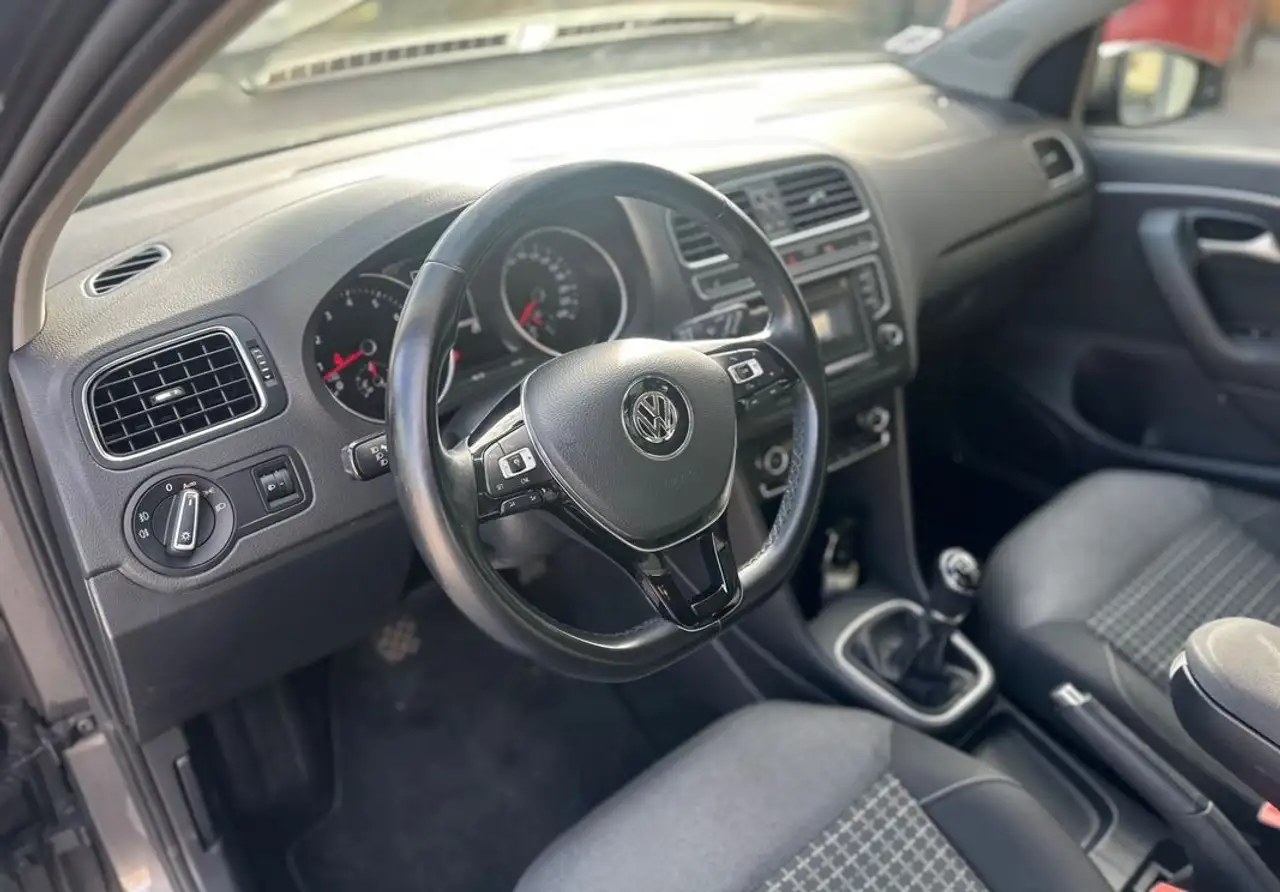 Volkswagen Polo Citadine 5 portes — photo 13