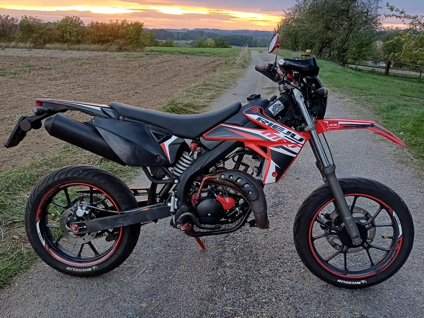 Rieju MRT 50 Supermoto Rot - 1