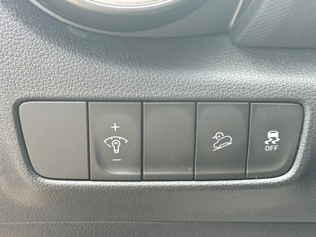 Hyundai KONA photo Hyundai KONA