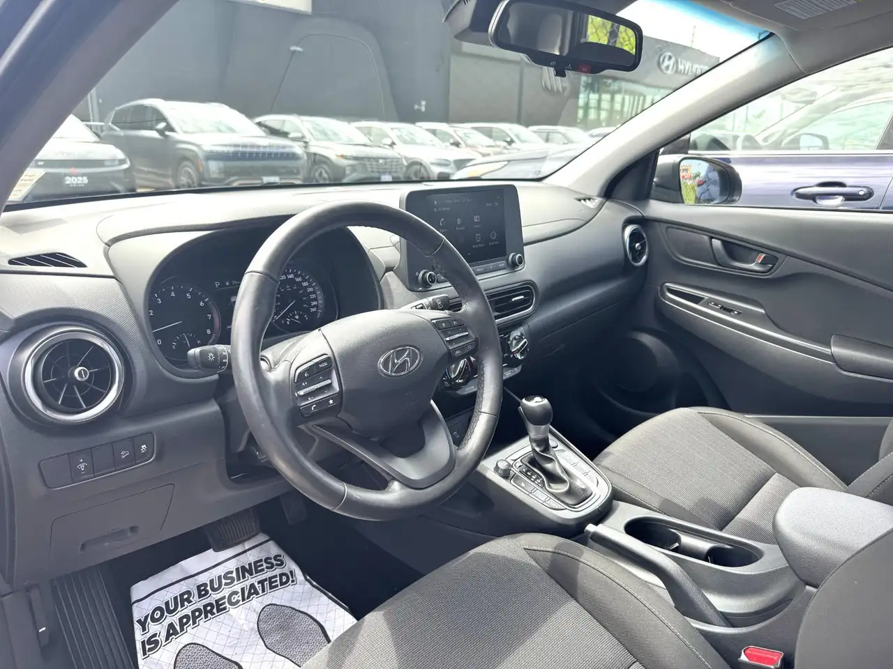 Hyundai KONA photo Hyundai KONA