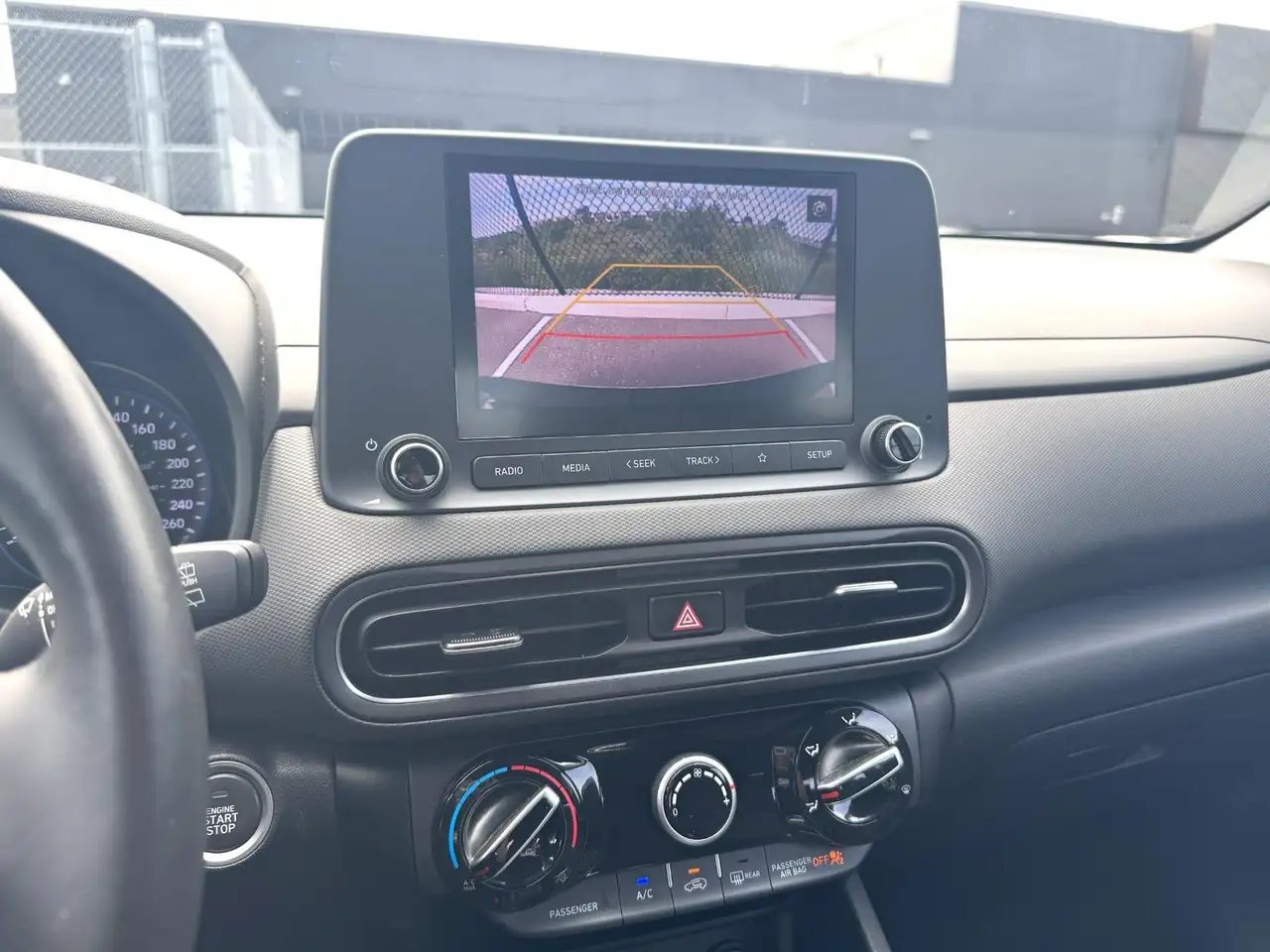 Hyundai KONA photo Hyundai KONA
