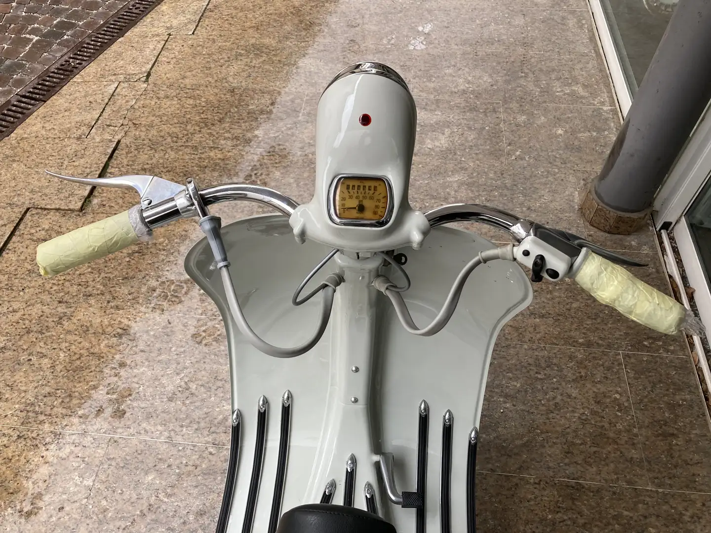 Vespa 150 Struzzo VL3 Beige - 2