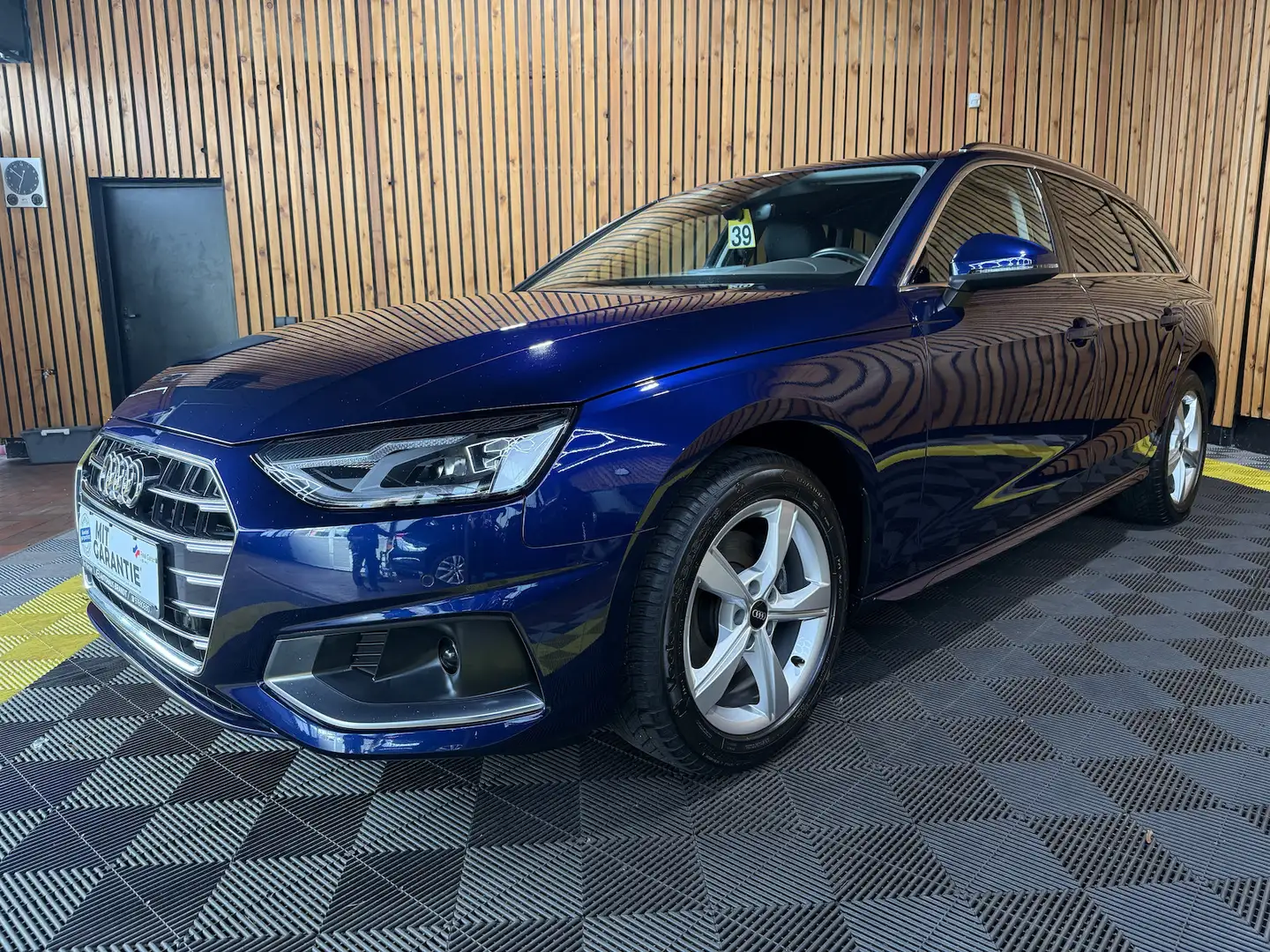 Audi A4 Avant advanced TDI Aut. *Navi+*ACC*Kamera*LED Bleu - 1