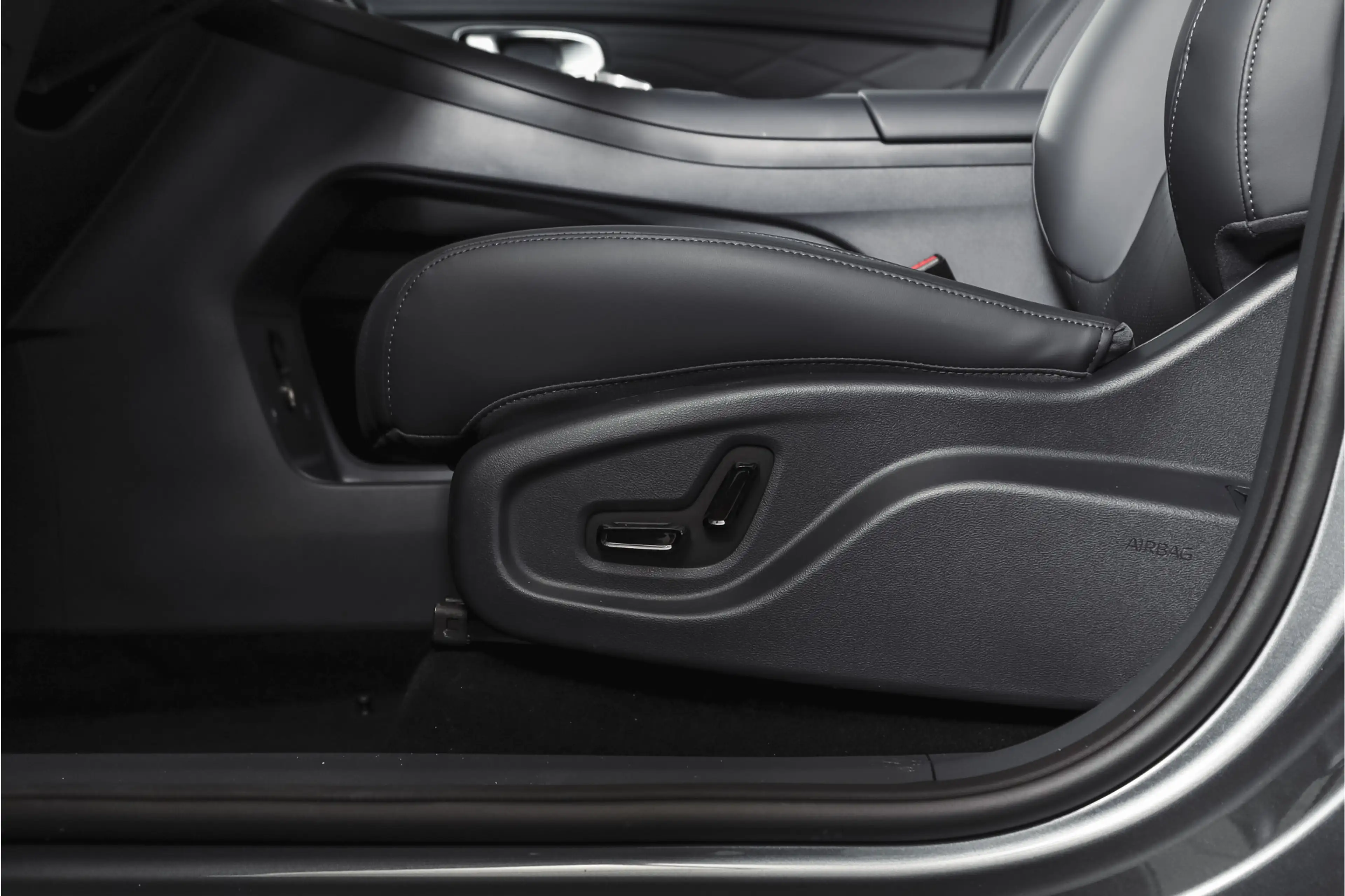 Geely Starray EM-i 1.5 Pro PHEV | 83km Elektrisch | 360° Camera | Sto — photo 15