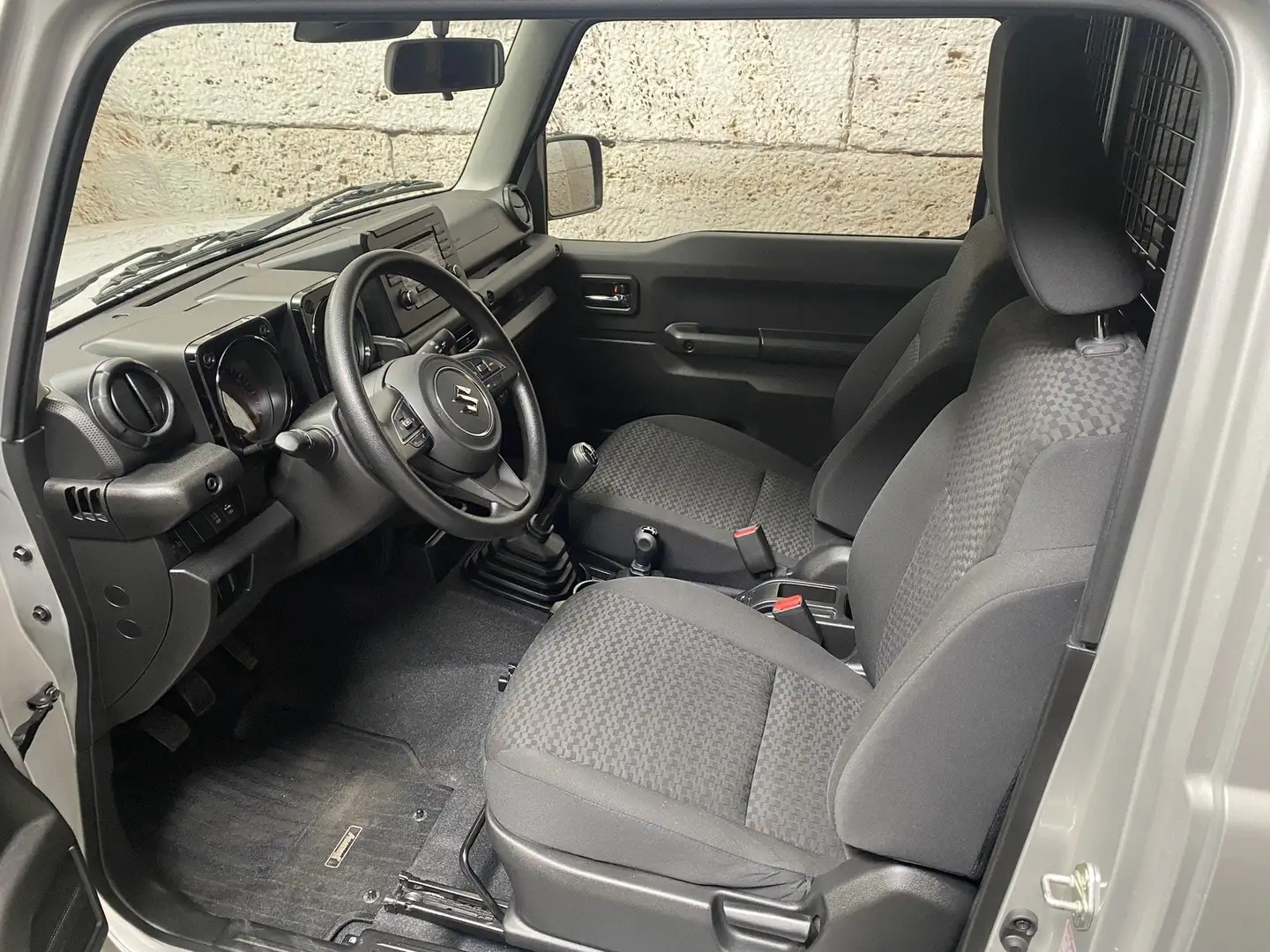 Suzuki Jimny 1,5 VVT Allgrip N1 Silber - 2
