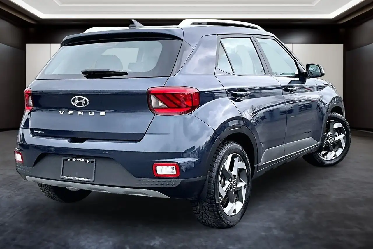 Hyundai Venue снимка Hyundai Venue