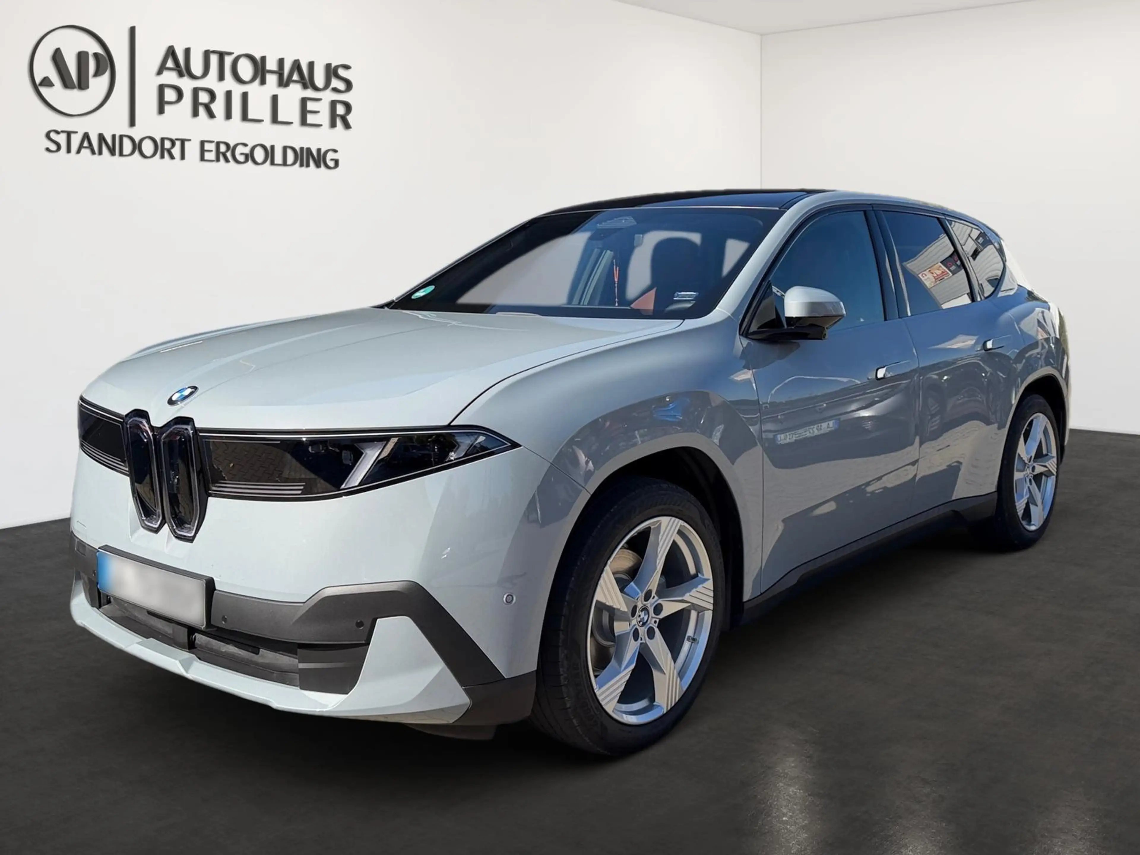 BMW iX3 50 xDrive *AHK/HARMAN/PANO/HUD* — photo 2