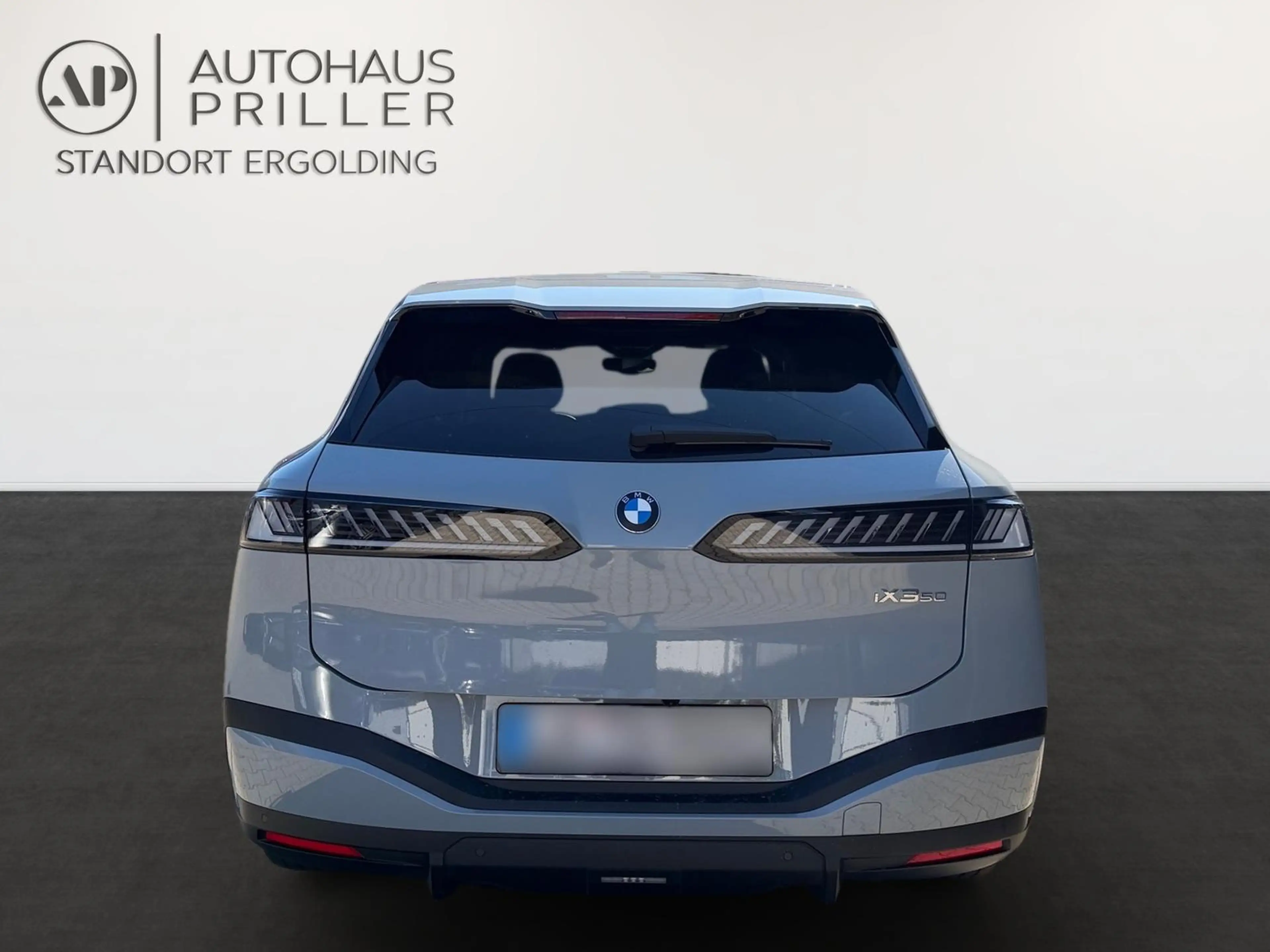BMW iX3 50 xDrive *AHK/HARMAN/PANO/HUD* — photo 7