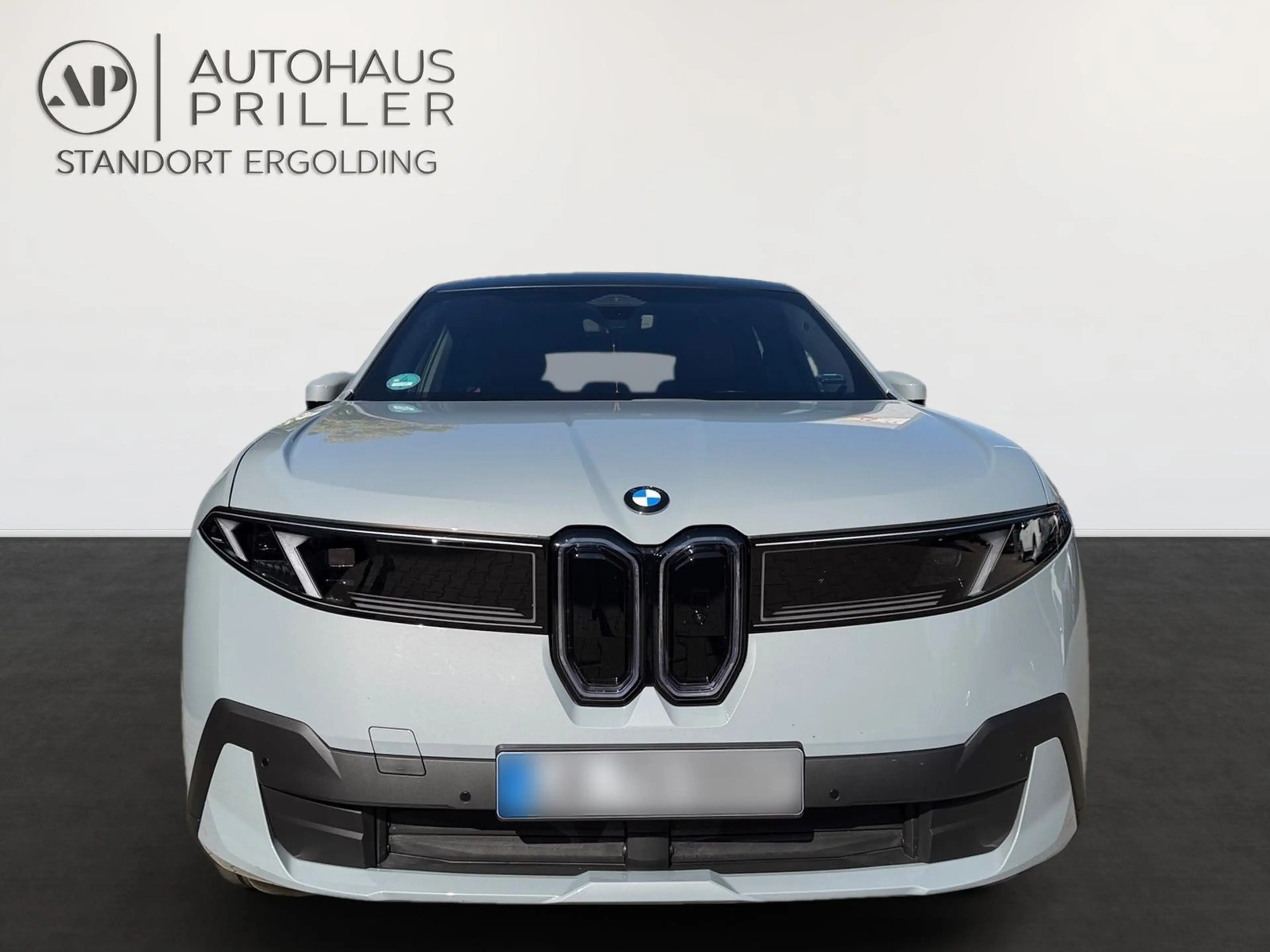 BMW iX3 50 xDrive *AHK/HARMAN/PANO/HUD* — photo 3