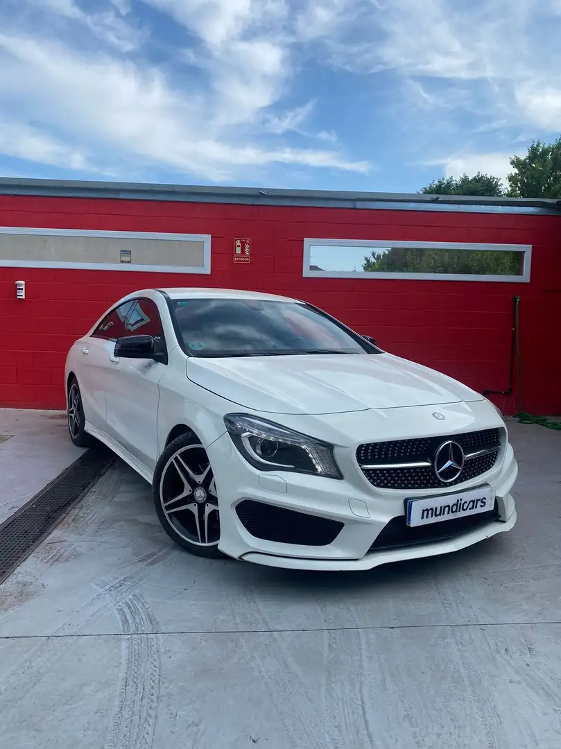 Mercedes-Benz CLA 200 AMG Line 7G-DCT Blanco - 2