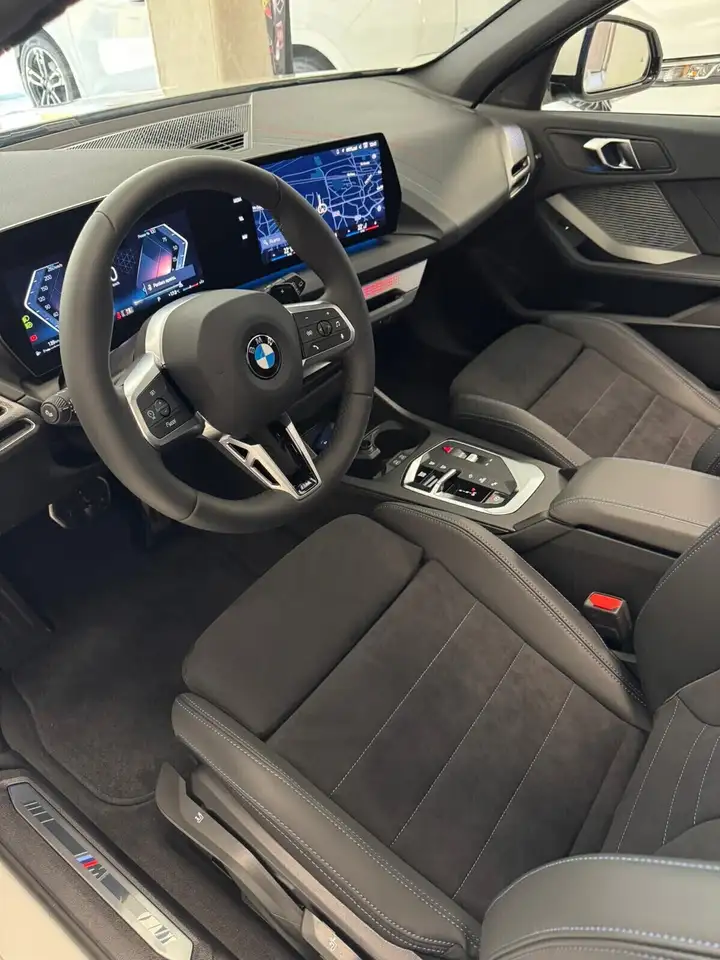 BMW 1 Series 2026 — фото 13
