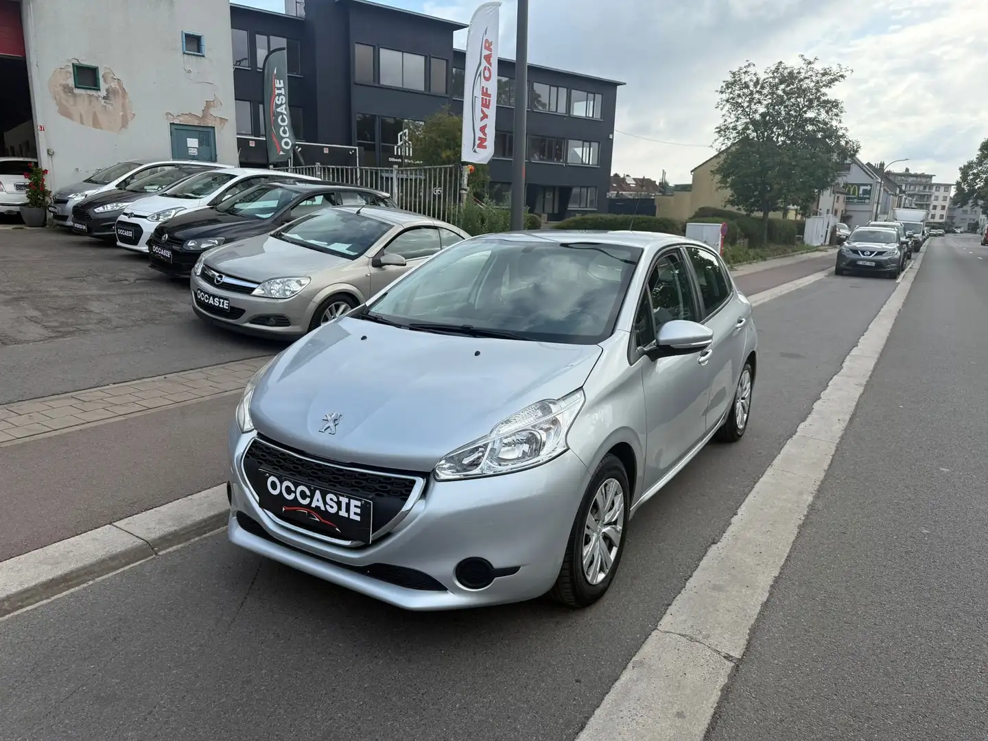 Peugeot 208 208 1.4 HDi Access - 1