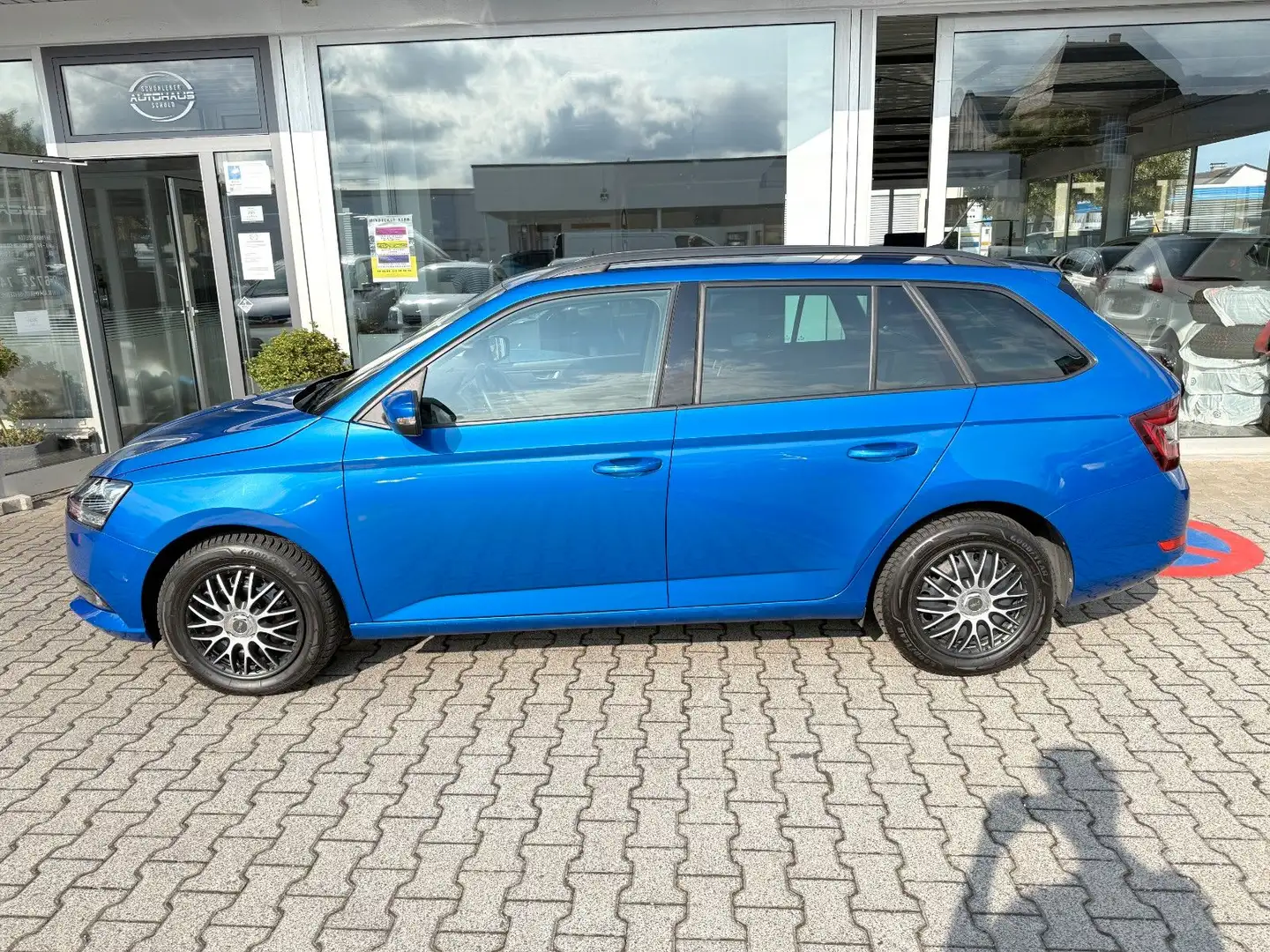 Skoda Fabia Combi Best of *NAVI*LED*SITZH*CARPLAY* Bleu - 2