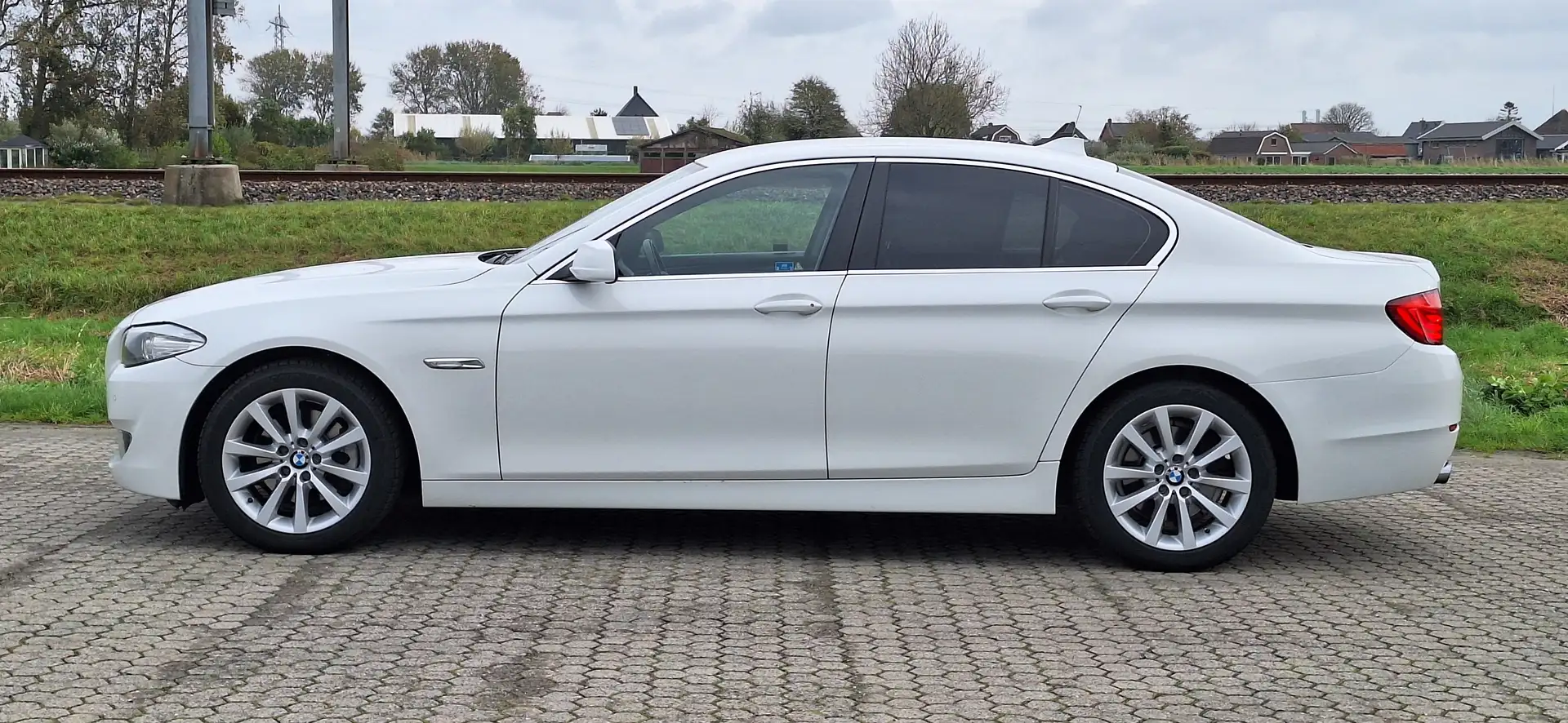 BMW 523 523i Executive Wit - 2