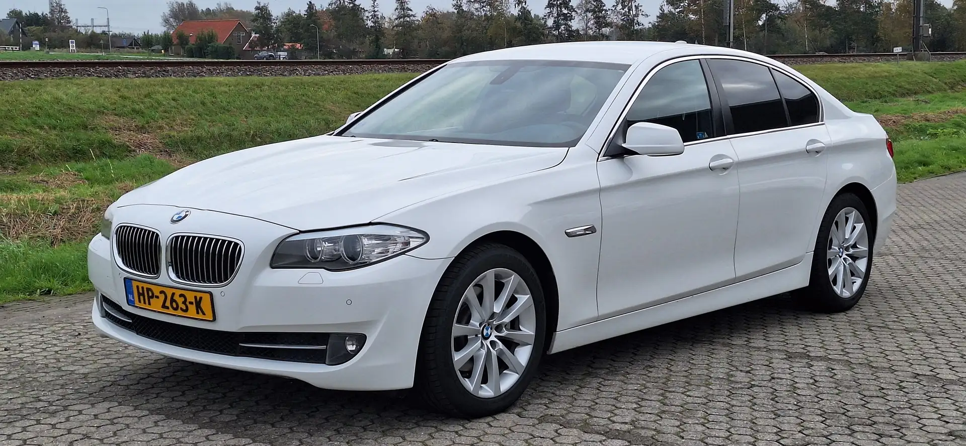 BMW 523 523i Executive Wit - 1