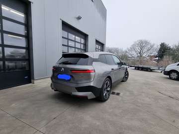 iX xDrive40