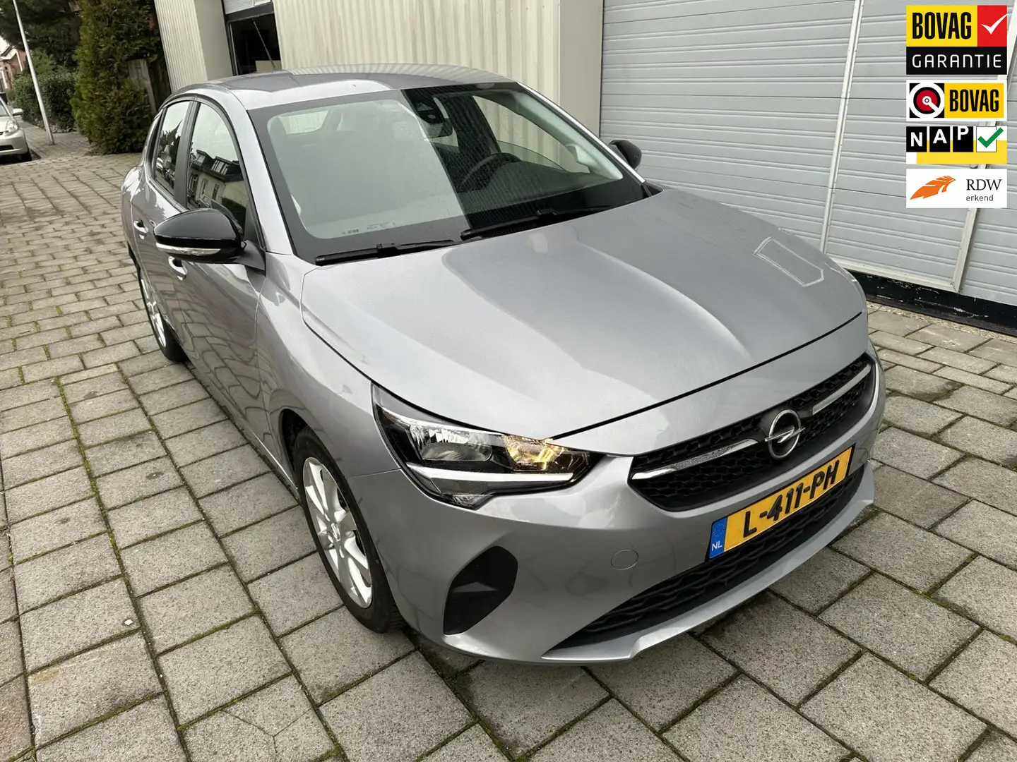 Opel Corsa 1.2 Edition Grijs - 1
