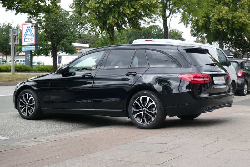 Mercedes-Benz C 250 9G-TRONIC Avantgarde 1.Hand TÜV NEU — photo 3