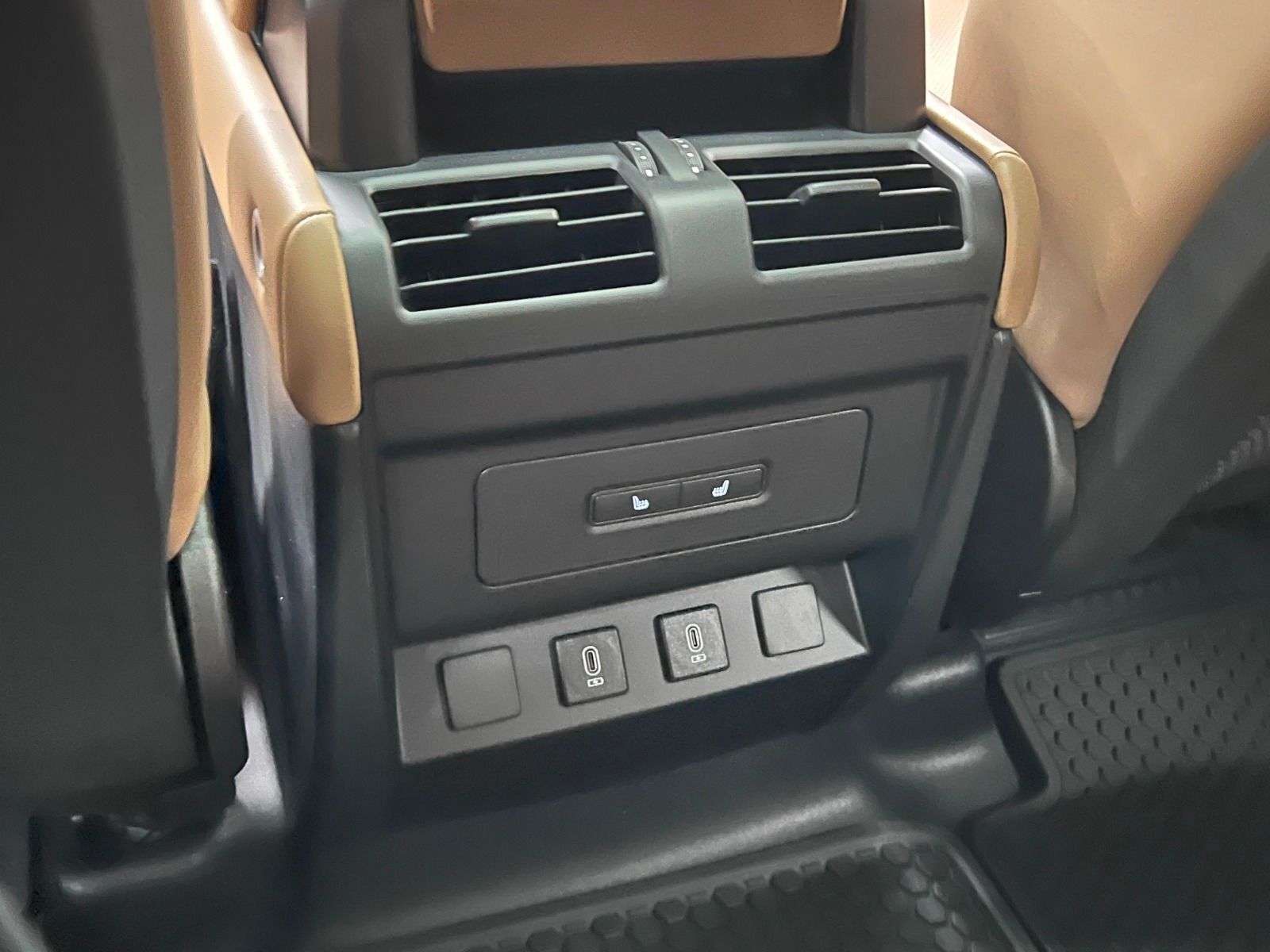 2026 Land Rover Defender 110 P400 X-DYNAMIC SE thumb 33