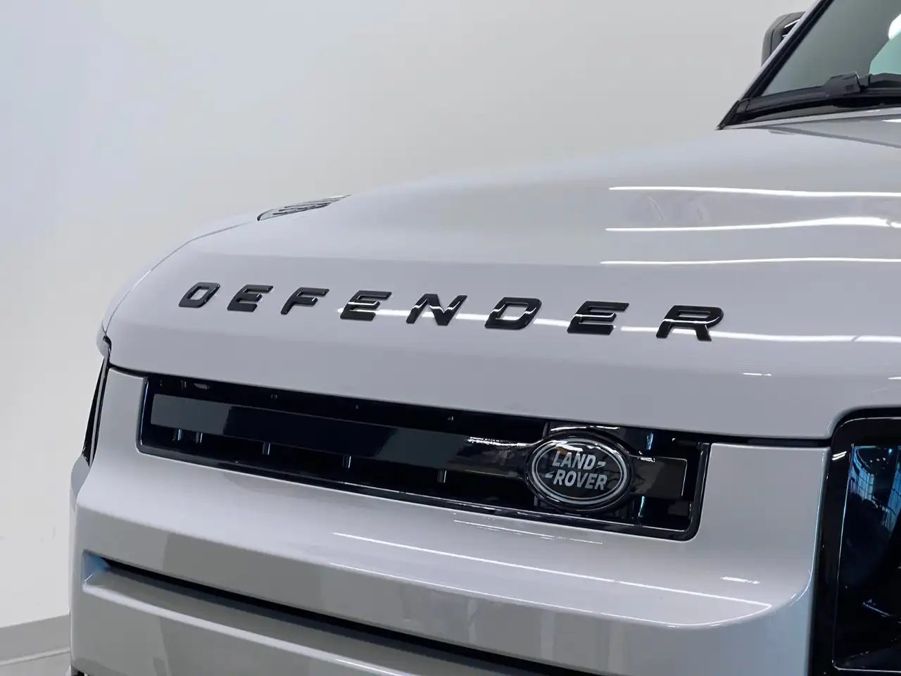 Land Rover Defender снимка Land Rover Defender