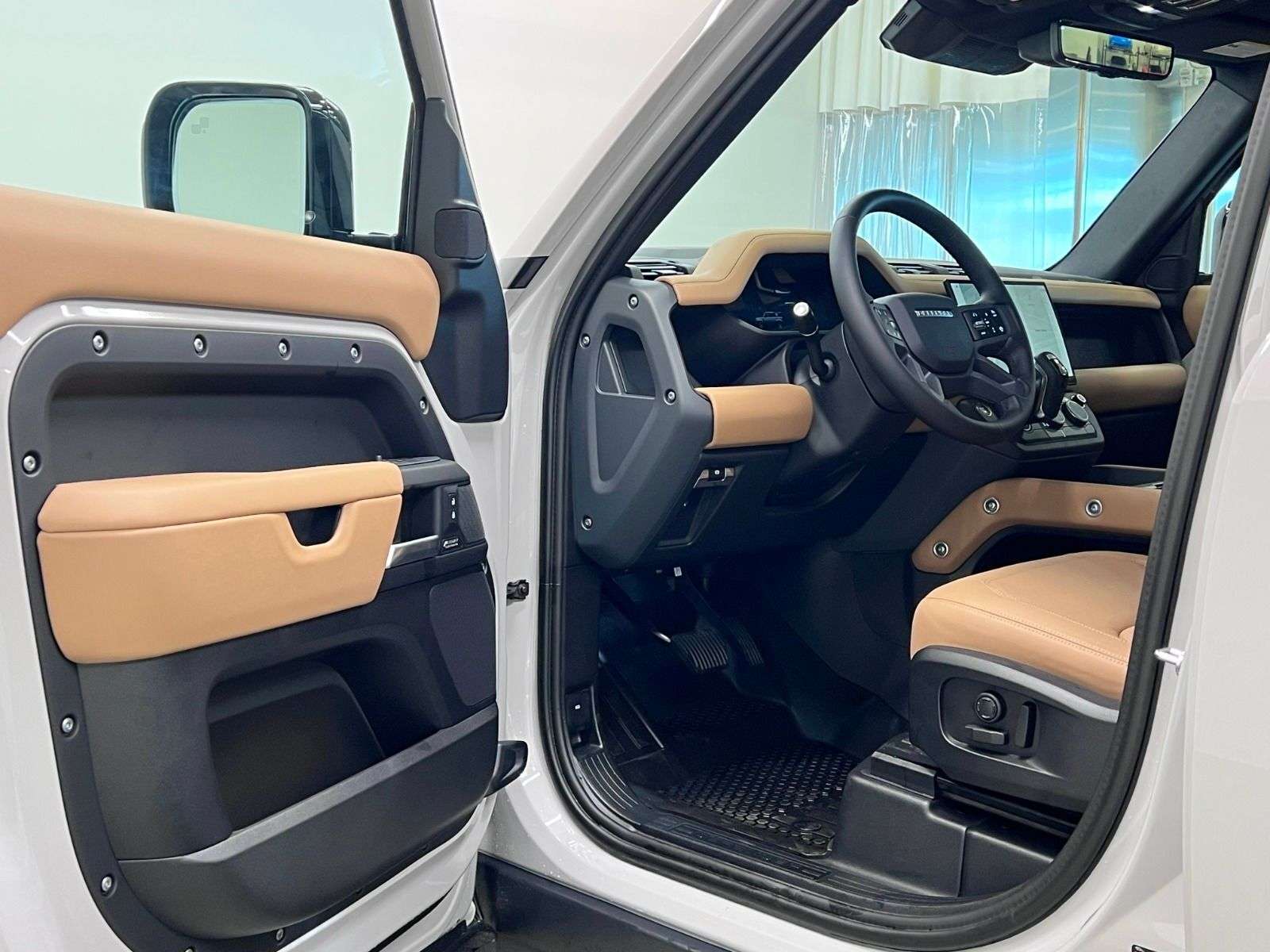 2026 Land Rover Defender 110 P400 X-DYNAMIC SE thumb 26