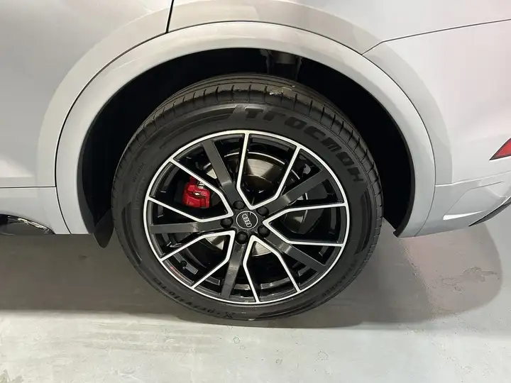 Audi Q5 2023, foto 14
