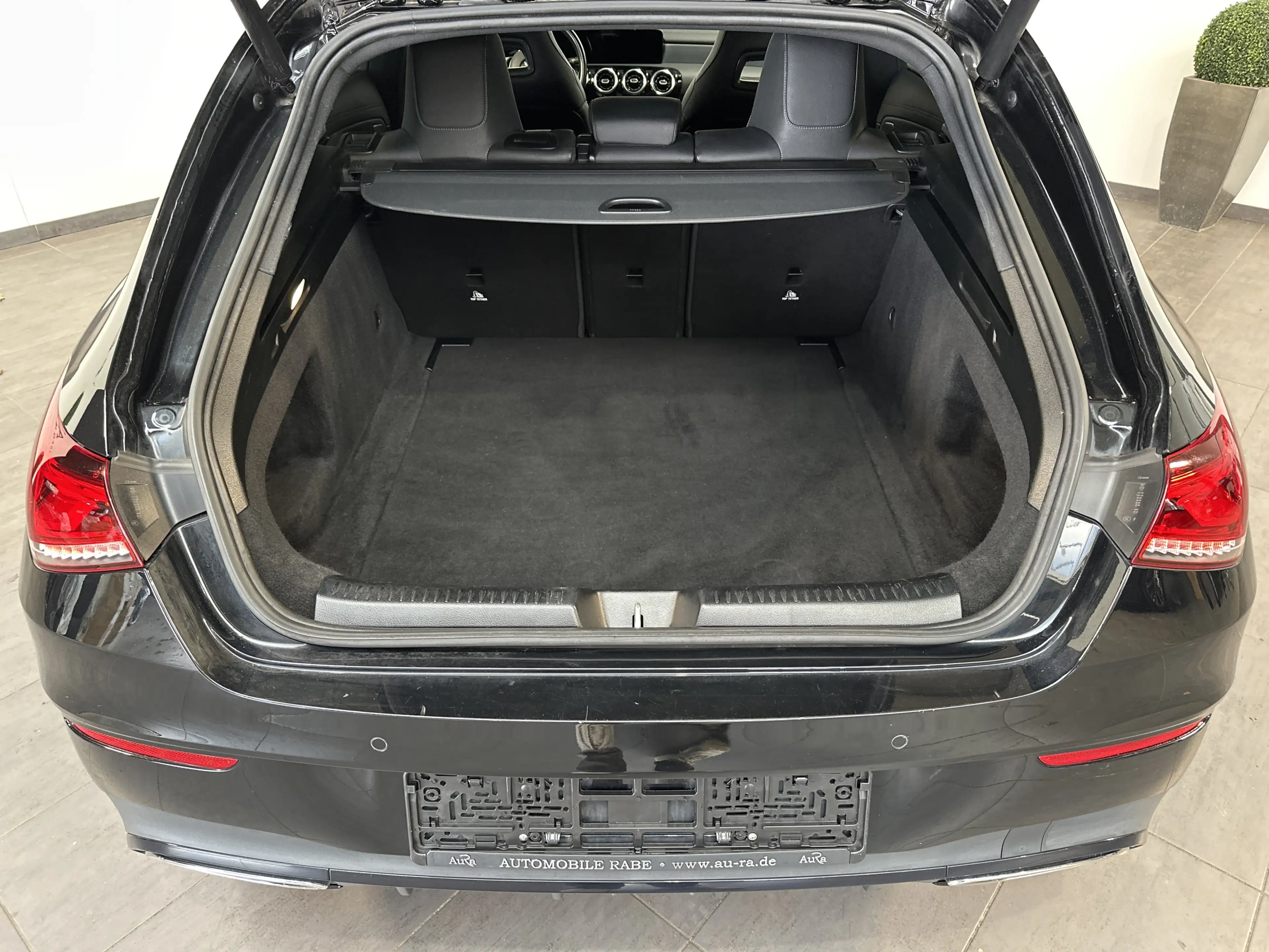 Mercedes-Benz CLA 220 AMG NAV+LED+PANO+360° — photo 6