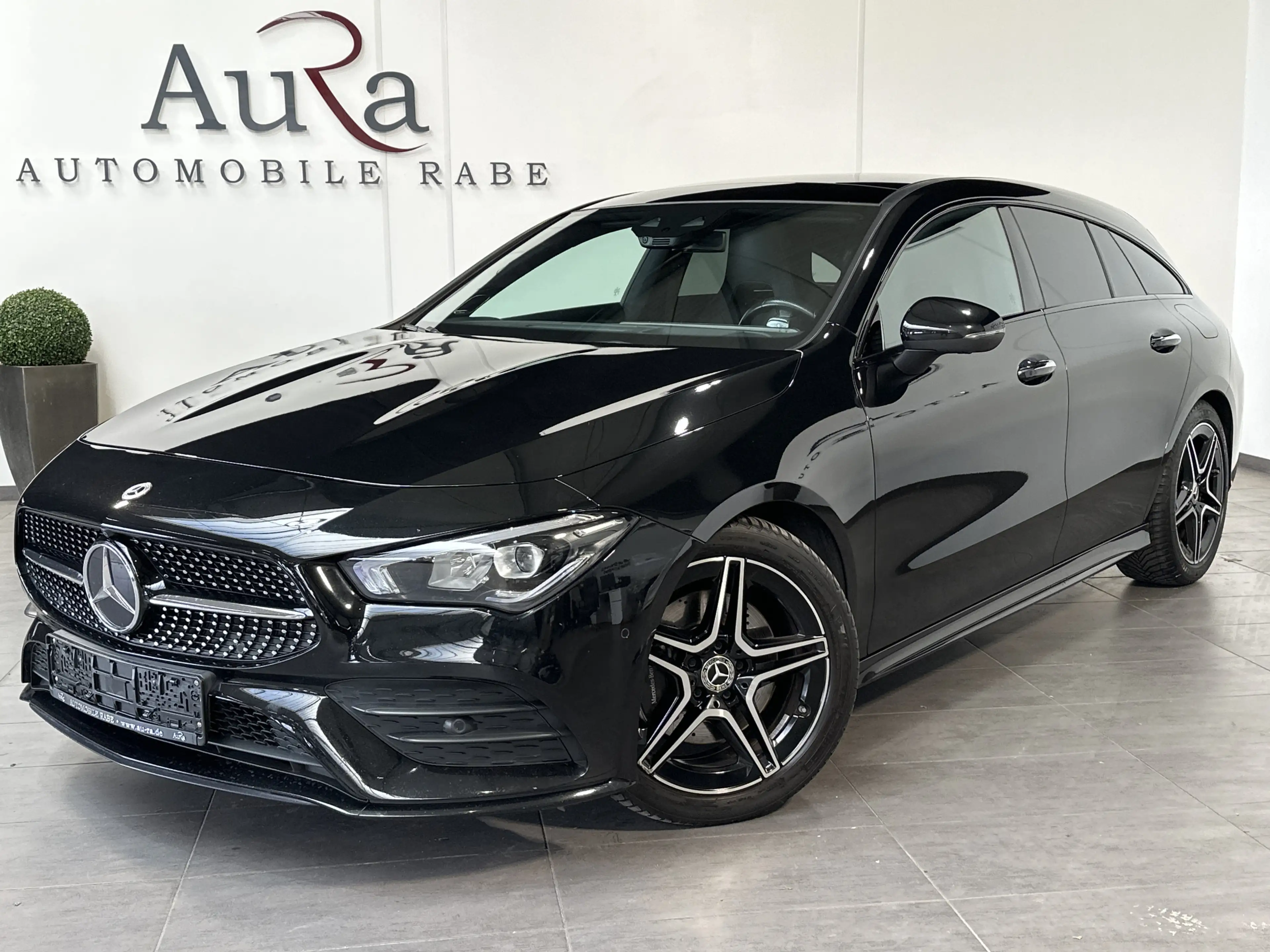 Mercedes-Benz CLA 220 AMG NAV+LED+PANO+360° — photo 2