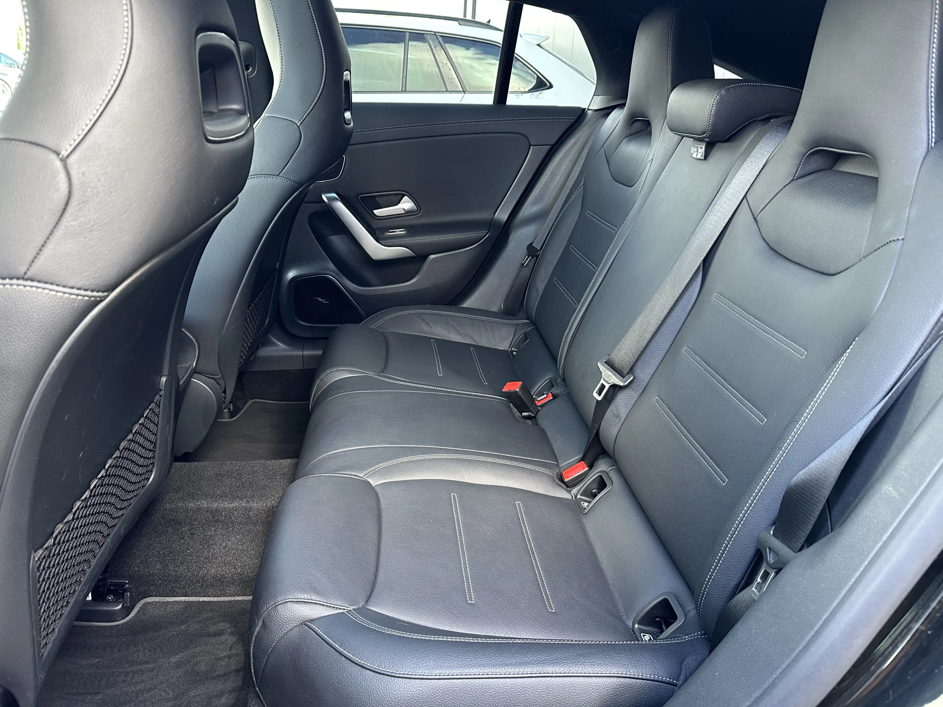 Mercedes-Benz CLA 220 AMG NAV+LED+PANO+360° — photo 11