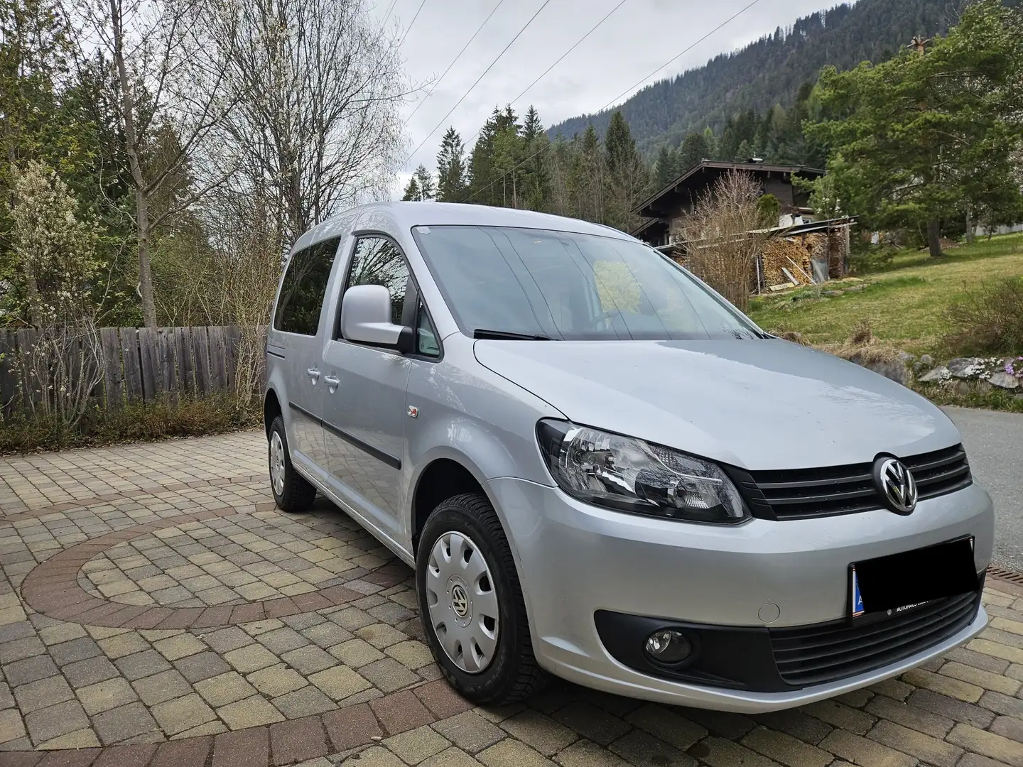 Volkswagen Caddy Kombi 2,0 TDI DPF 4MOTION Silber - 2