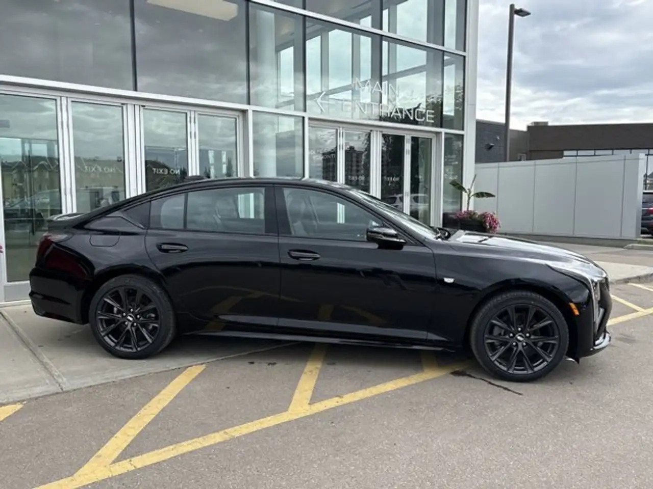 Cadillac CT5 снимка Cadillac CT5