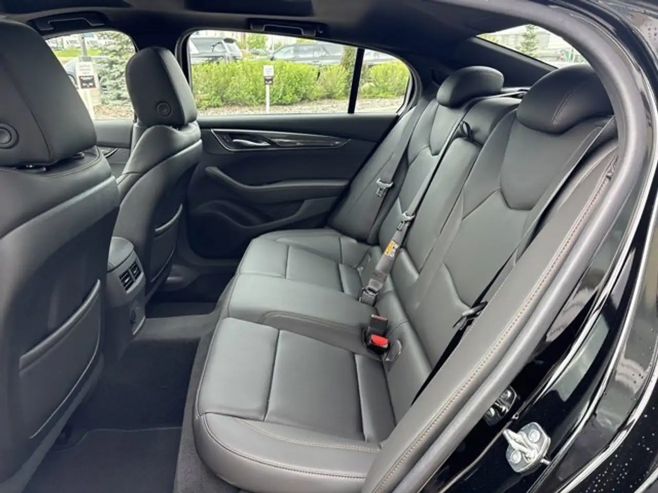 Cadillac CT5 снимка Cadillac CT5