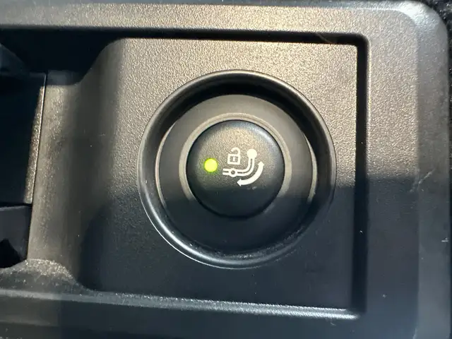 BMW I4 view 9