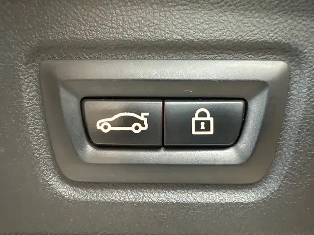 BMW I4 view 7
