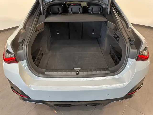 BMW I4 view 6