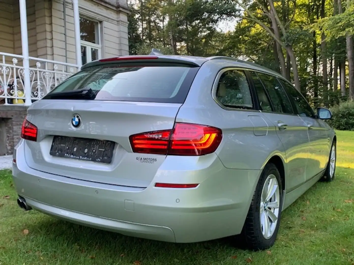 BMW 518 d Touring Zilver - 2