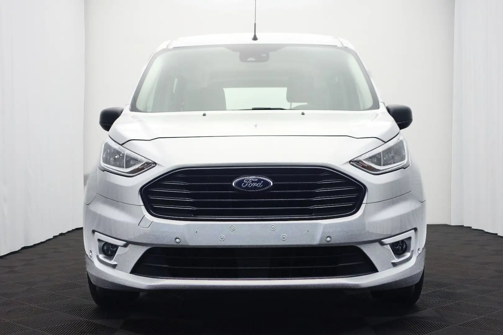 Ford Grand Tourneo Connect *7-Sitze, viele Extras* Silber - 2