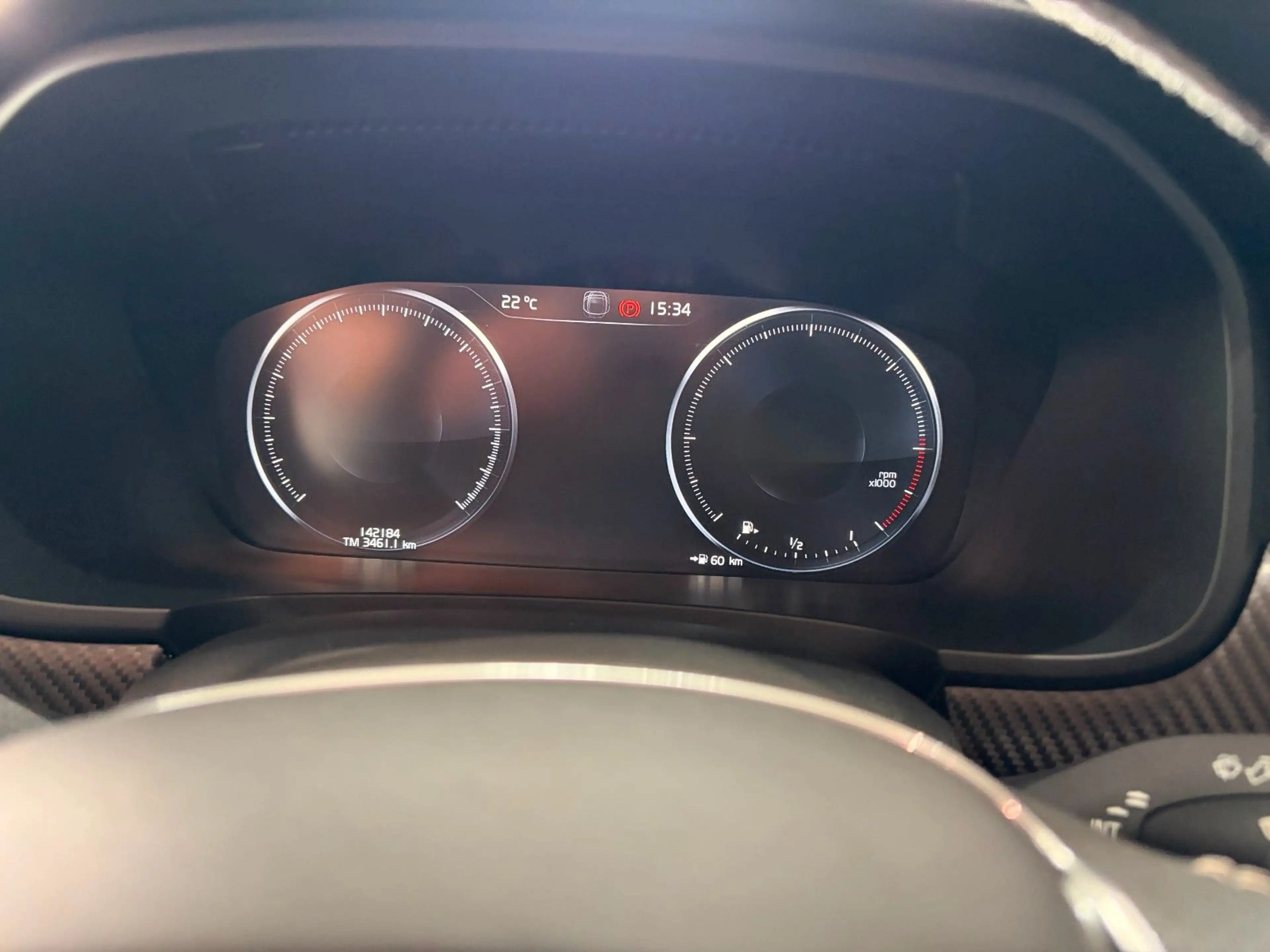 Volvo S90 *R Design*B&W*HeadUp*AHK*StHz*Pano*Carbon*ACC — photo 36