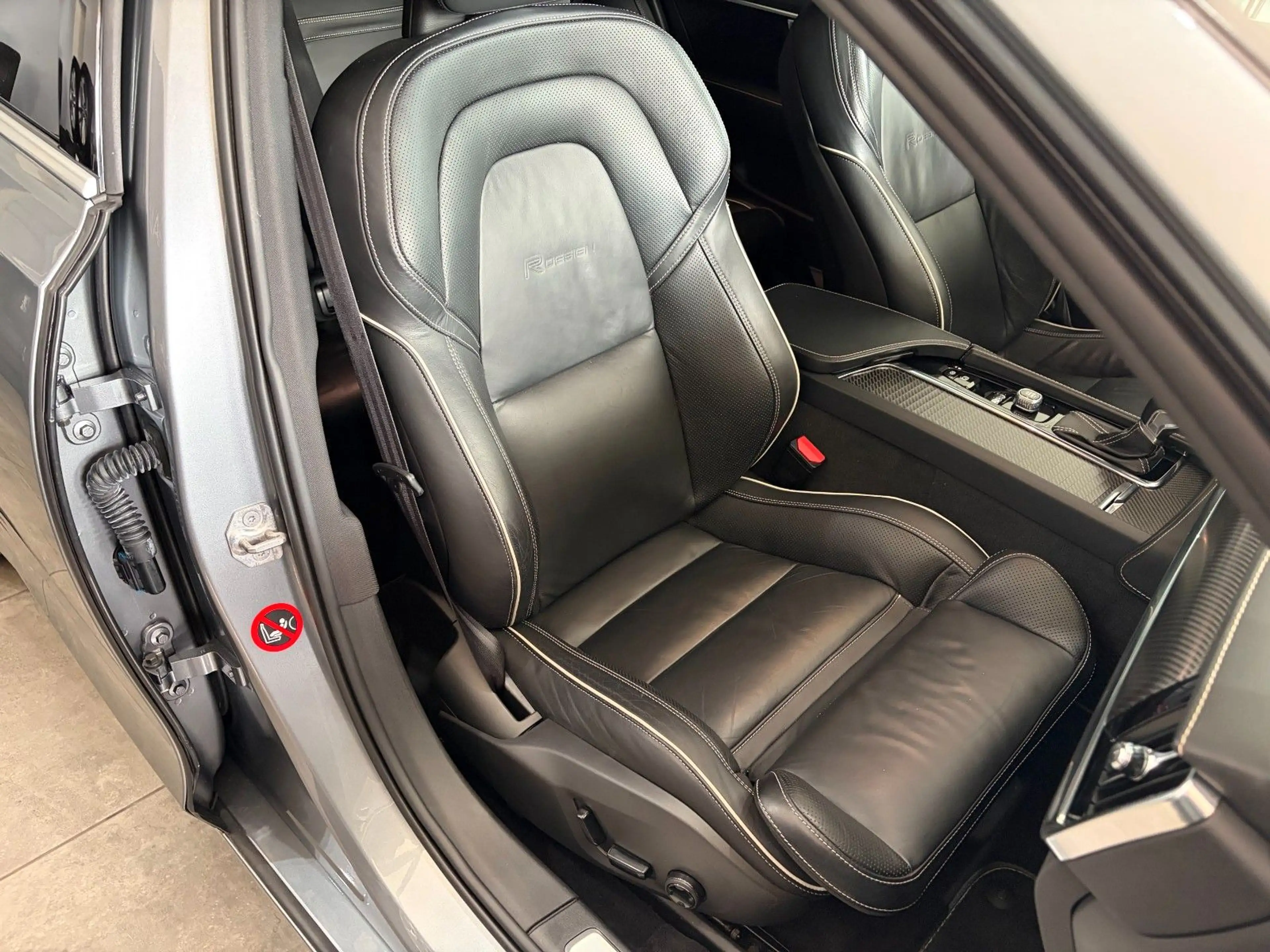 Volvo S90 *R Design*B&W*HeadUp*AHK*StHz*Pano*Carbon*ACC — photo 28