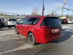 Chrysler Pacifica снимка Chrysler Pacifica