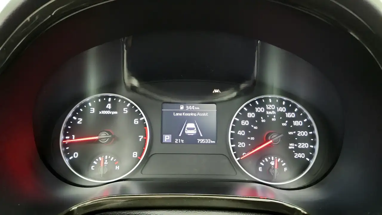 Kia Seltos снимка Kia Seltos