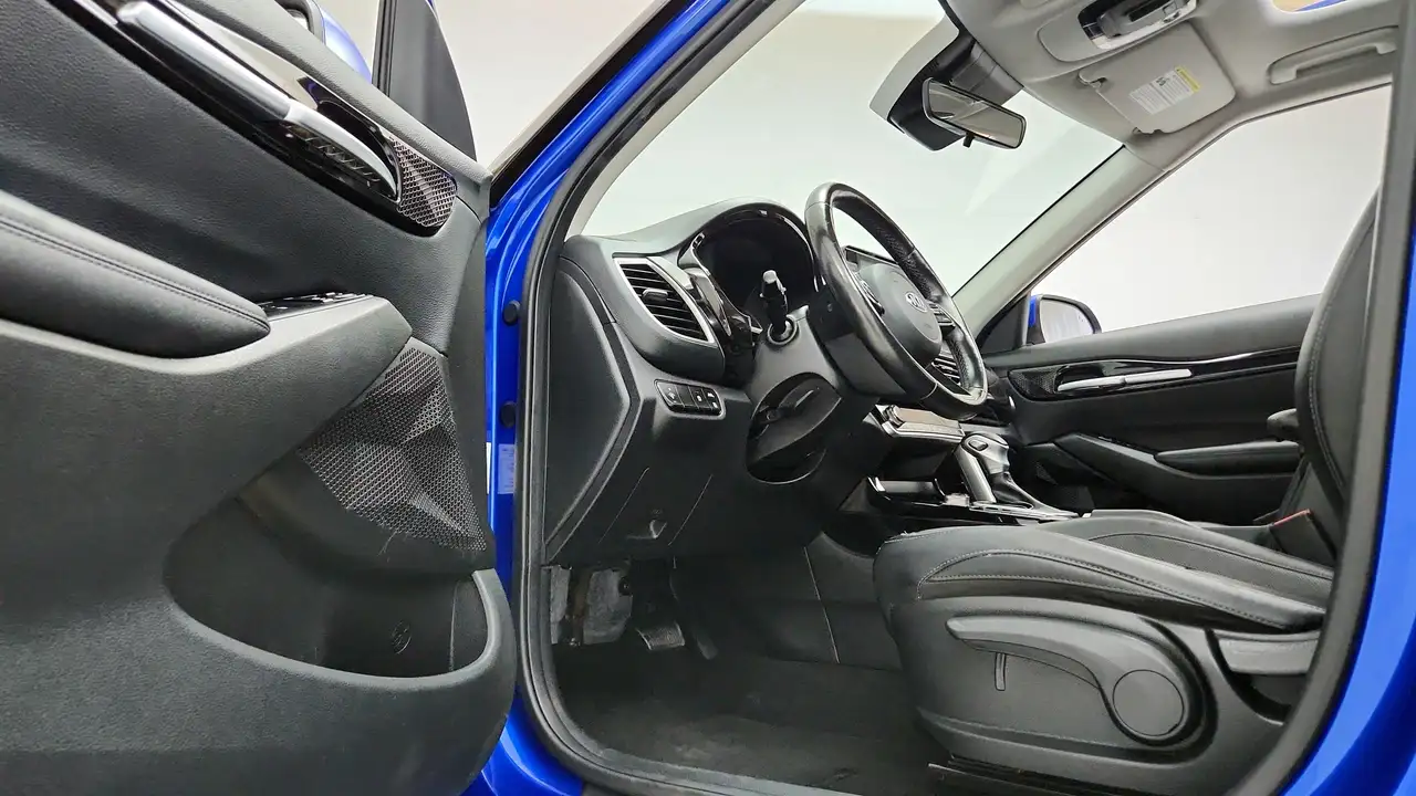 Kia Seltos снимка Kia Seltos