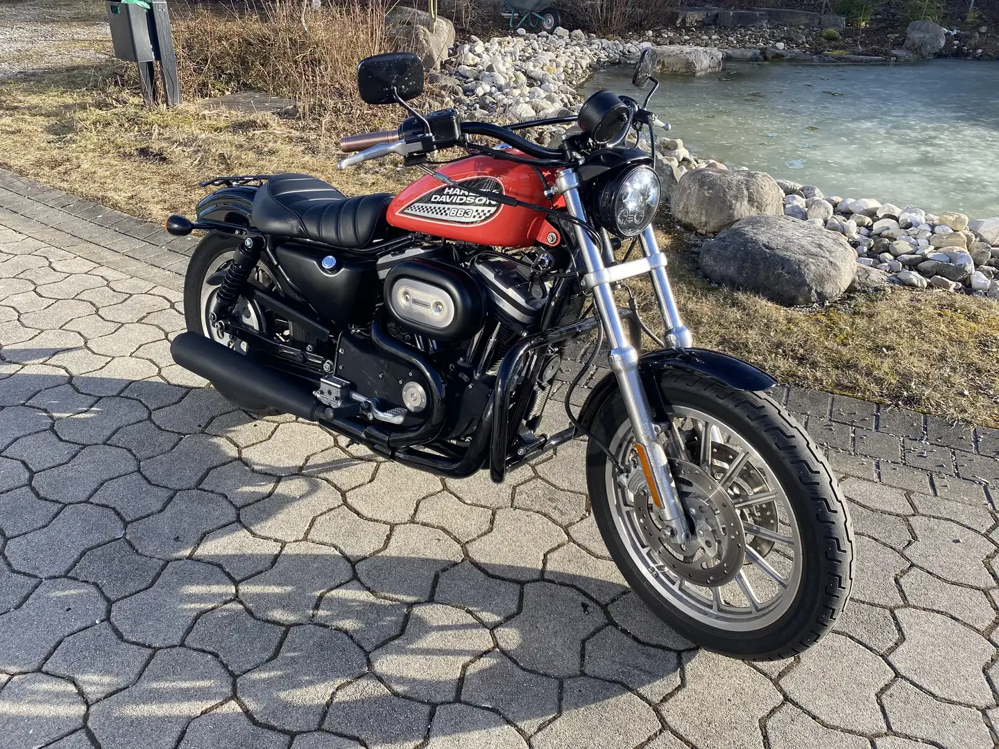 Harley-Davidson Sportster 883 R - 1