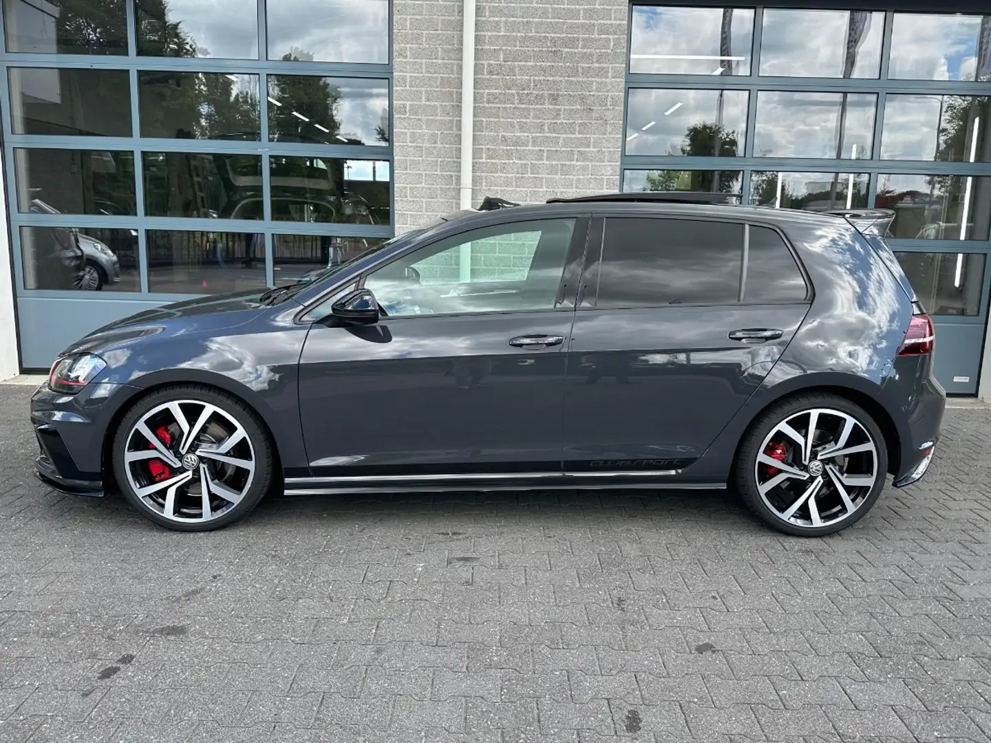 Volkswagen Golf GTI 2.0 TSI Clubsport | RECARO | UNIEK! | Grijs - 2