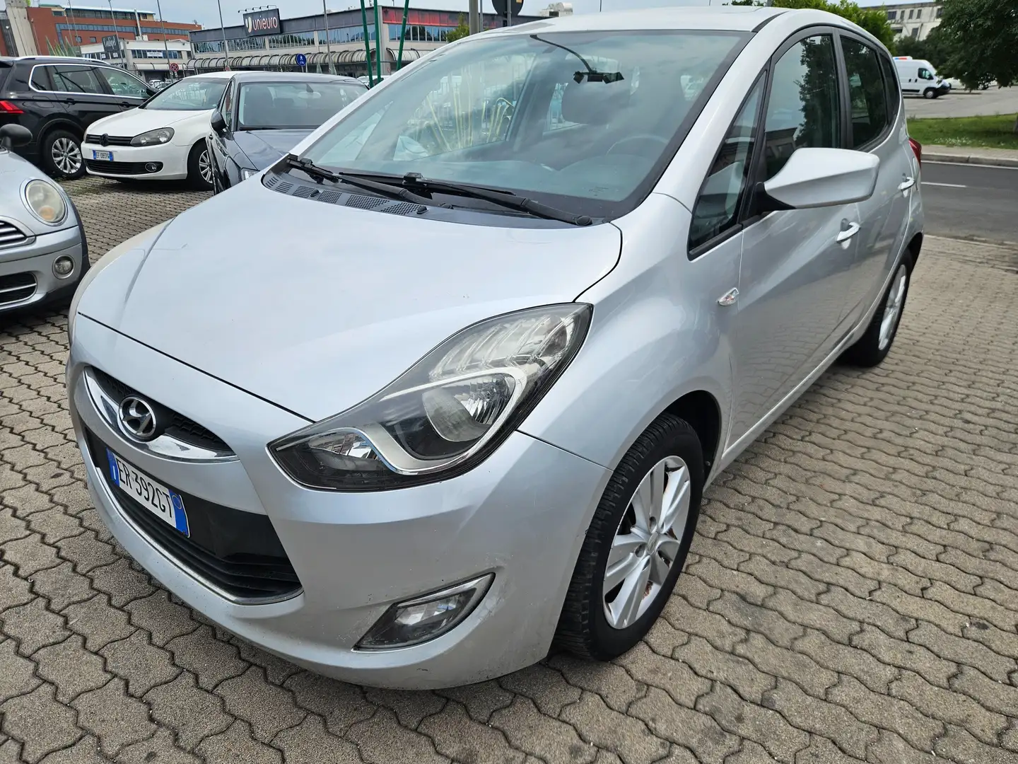Hyundai iX20 ix20 1.4 Comfort Gris - 1
