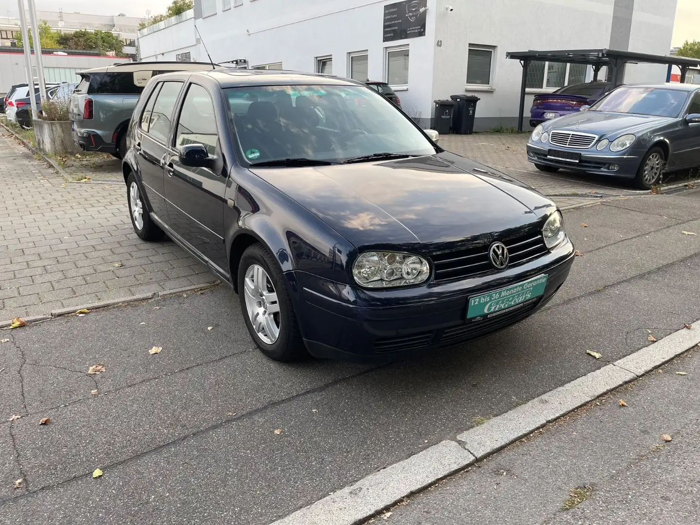 Volkswagen Golf 1.6 Auto Highline Schwarz - 1