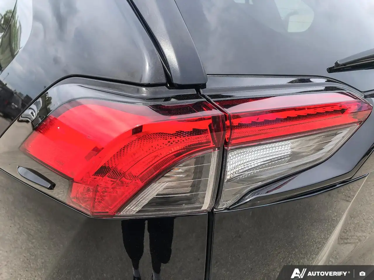 Toyota RAV 4 снимка Toyota RAV 4