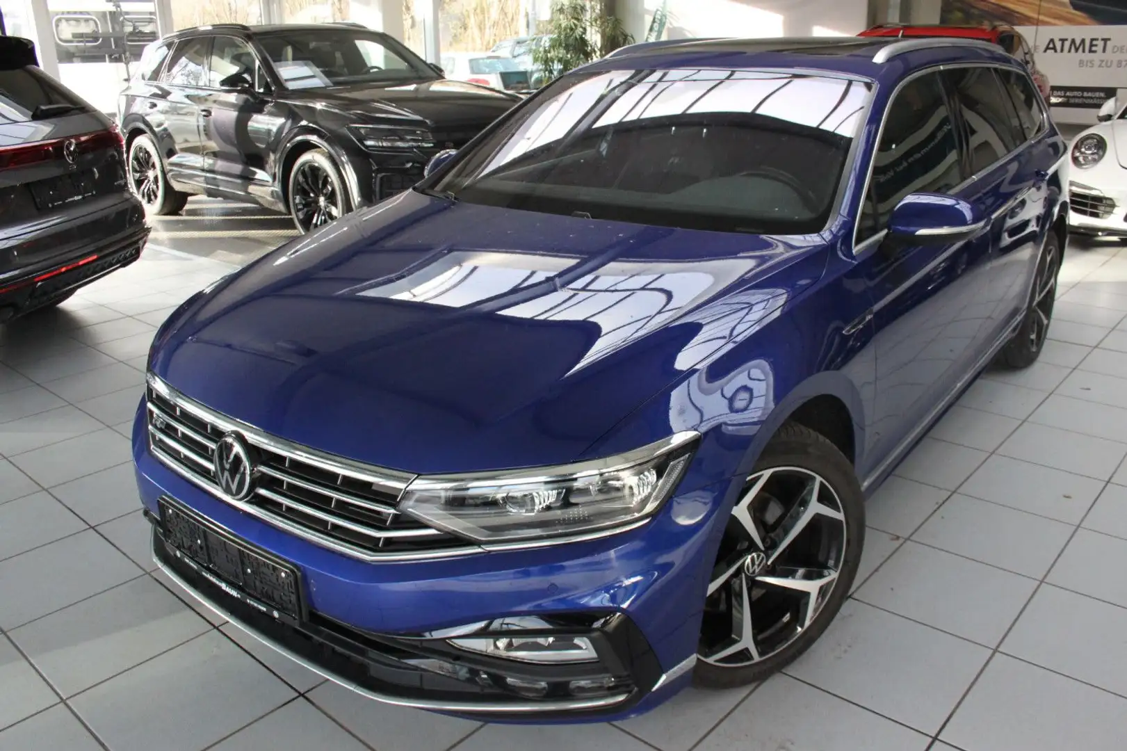 Volkswagen Passat Variant ELEGAN/DSG/PANO/LEDER/AHK/ASSIST+ Blau - 1